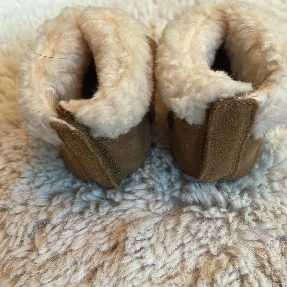 Kids Cozy Shearling-Lined Slipper Bootie - Chestnut
